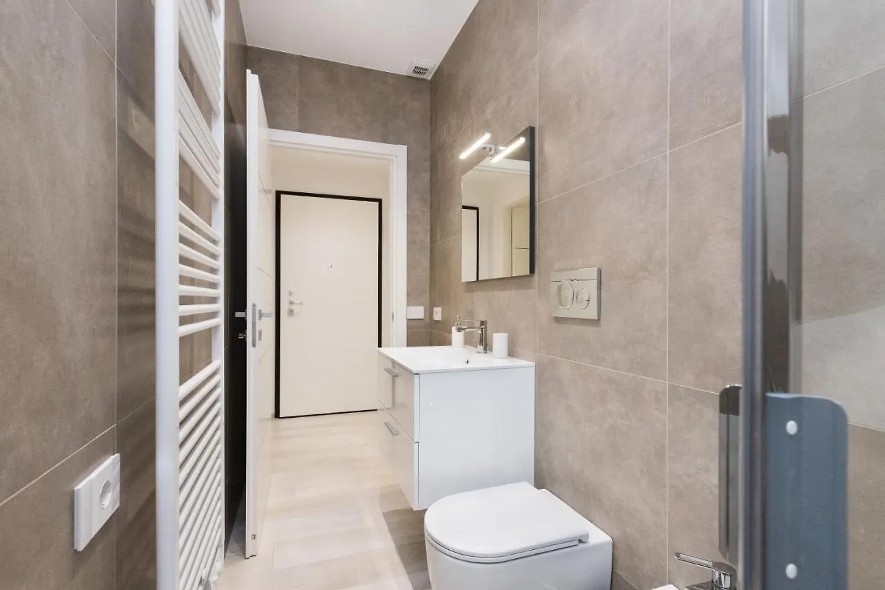 Magnoliaapartments - 18A Visconti Duomo Milan 0*,  Italy