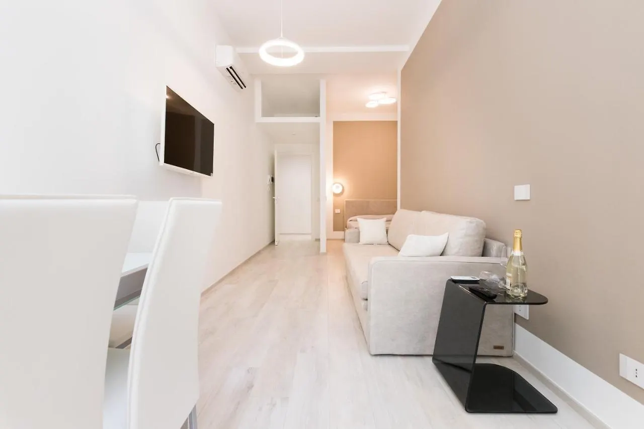 Apartment Magnoliaapartments - 18A Visconti Duomo Milan